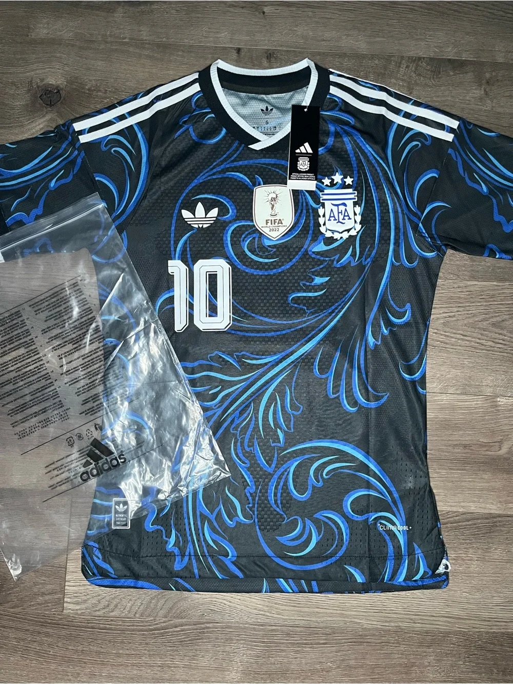 Messi SIZE S #10 Black & Blue Graphic Men's Soccer Jersey
